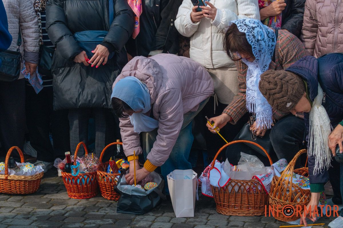 Світло Великодня крізь об’єктив