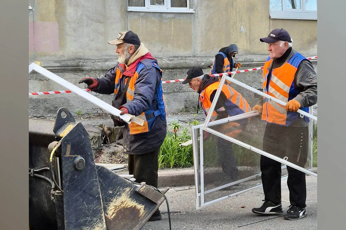 “Підло та цілеспрямовано”: ворог атакував два навчальні заклади у Дніпрі – Філатов 6