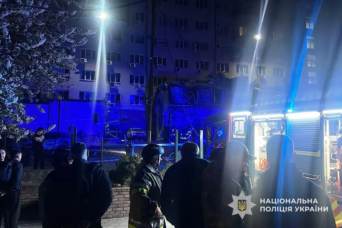 "Потвори понівечили майстерню в школі та гуртожиток": на "прильоти" у Дніпрі відреагував мер Філатов, пошкоджений пансіонат для літніх людей 1