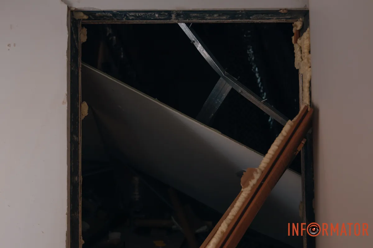 Зруйновані будинки, вибиті вікна, згорілі авто: як виглядає Дніпро після нічної атаки 16 квітня 18