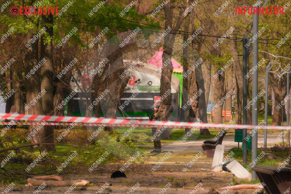 Дрони впали біля дитячого майданчика: що відбувається у парку Шевченка у Дніпрі 1