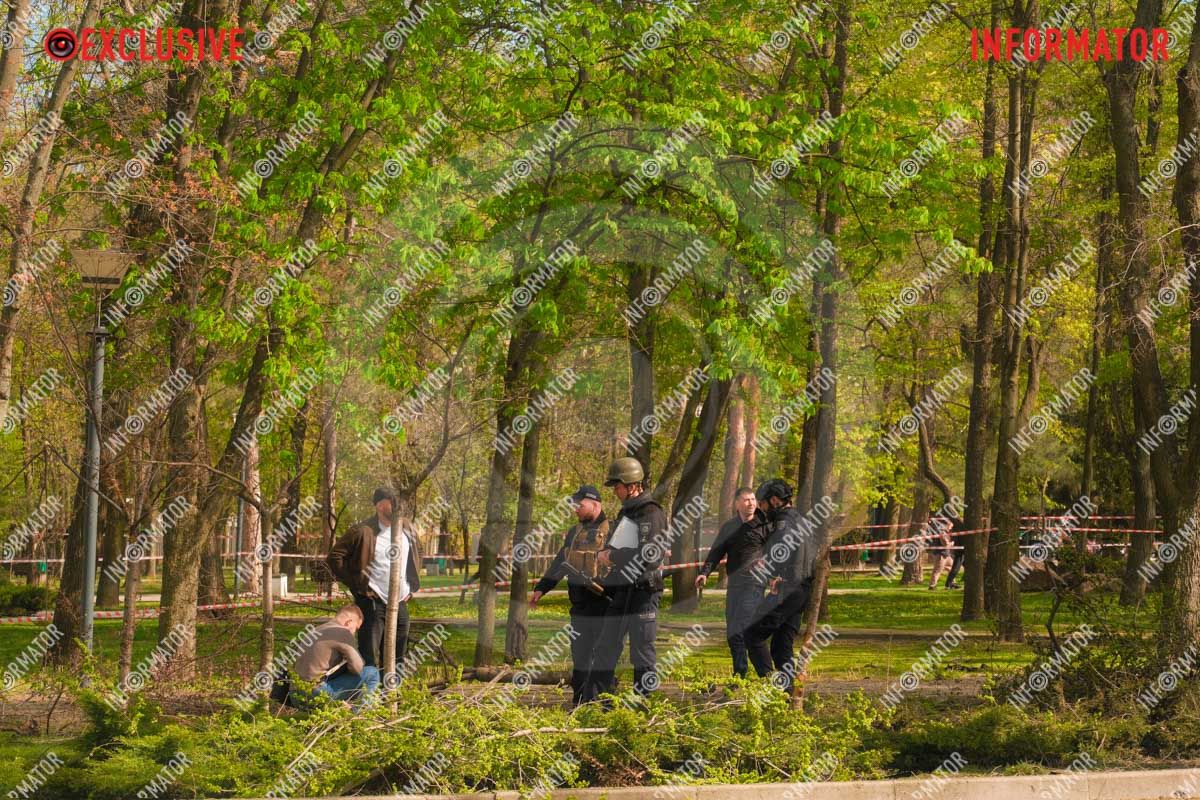 Дрони впали біля дитячого майданчика: що відбувається у парку Шевченка у Дніпрі 15