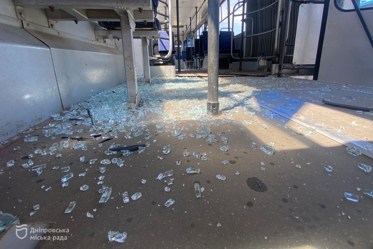У тролейбусах було вибито близько 20 вікон