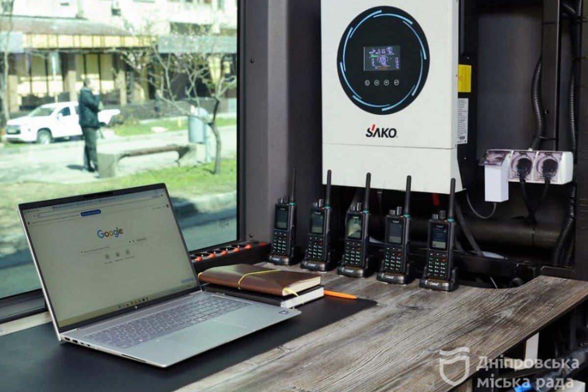 Мер Дніпра Філатов показав, як виглядає пересувний штаб міста, який працює на «прильотах» 2