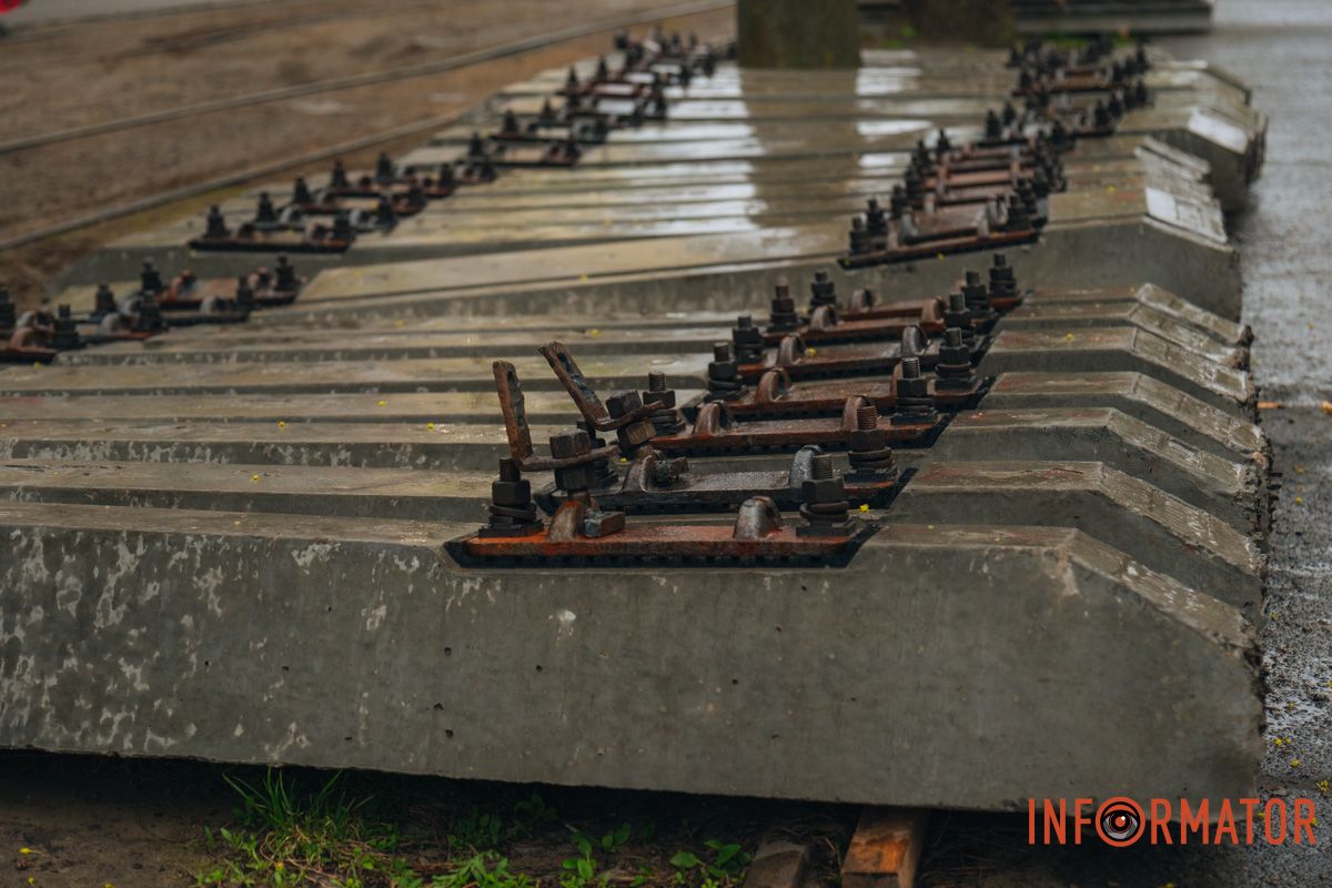 У Дніпрі перекрили вулицю Паторжинського: як курсує транспорт 15