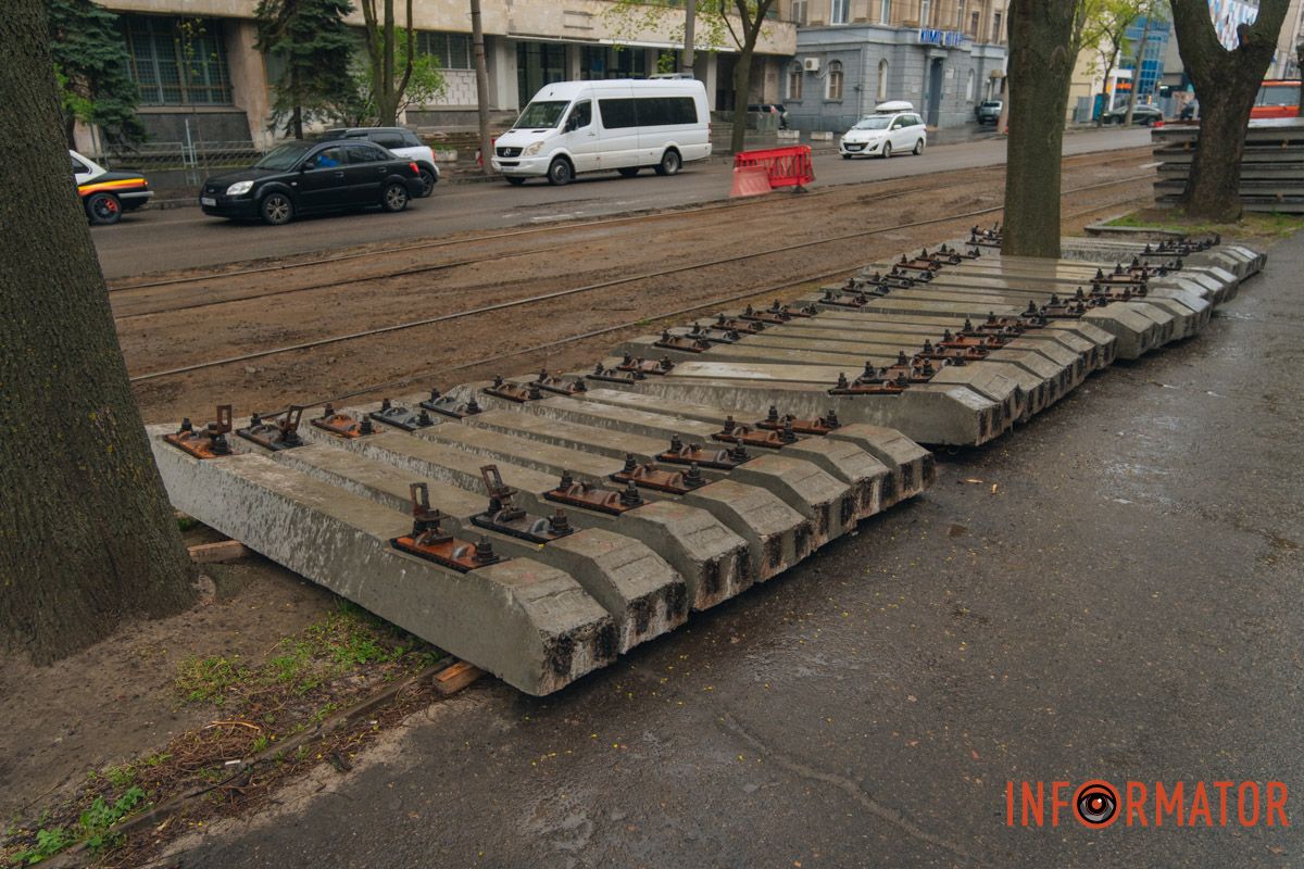 У Дніпрі перекрили вулицю Паторжинського: як курсує транспорт 18