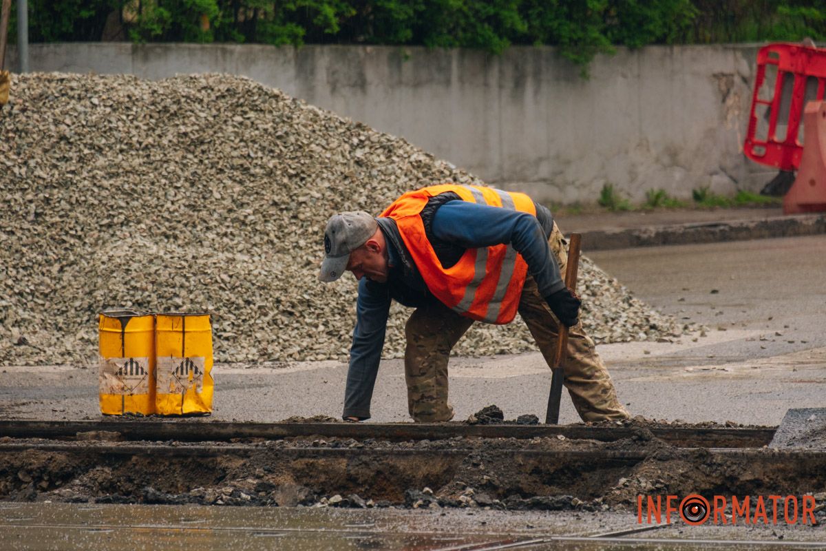 У Дніпрі перекрили вулицю Паторжинського: як курсує транспорт 37