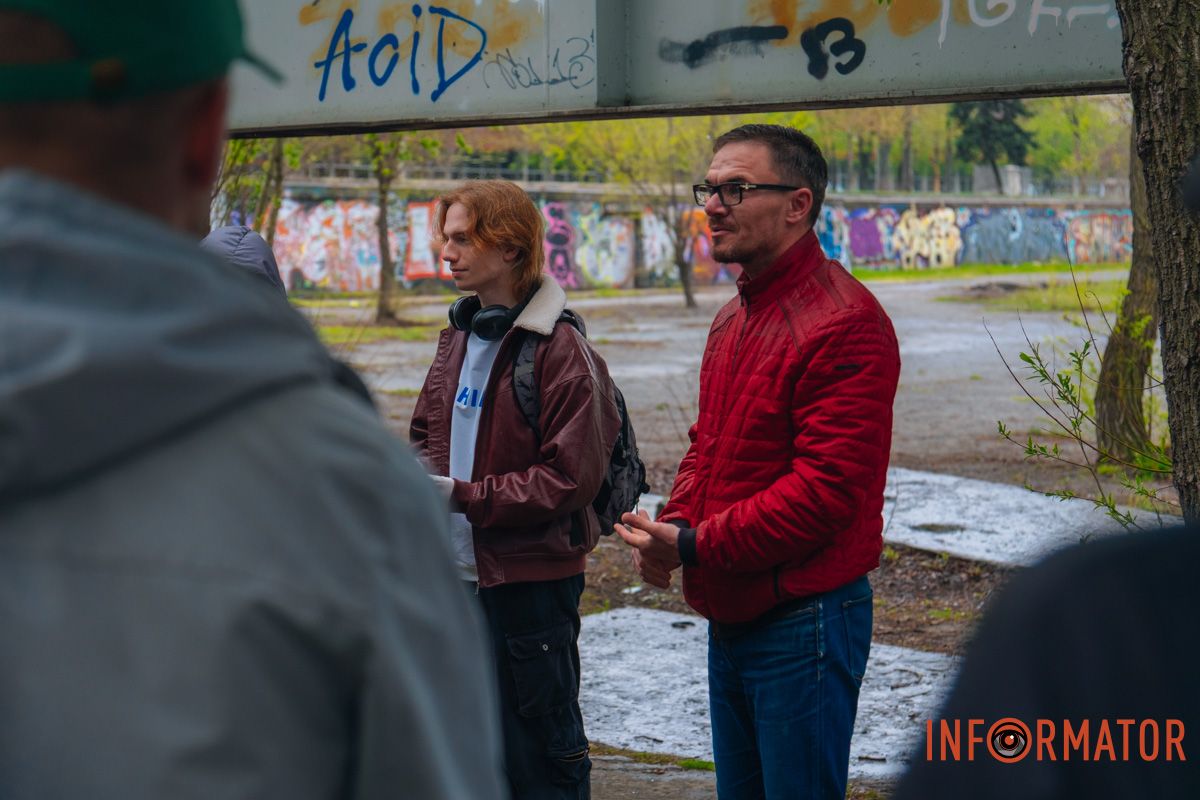 До толоки долучилися активна молодь, небайдужі містяни та діти