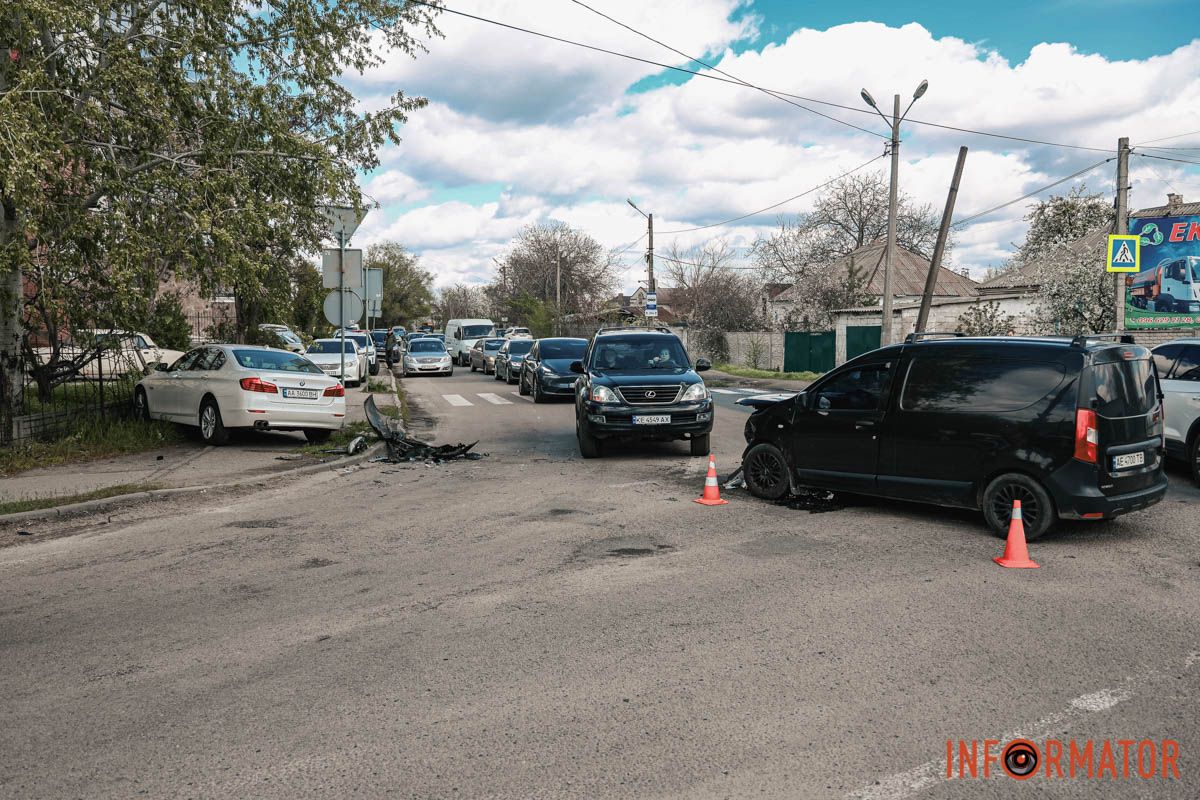 Сюда приехали правоохранители