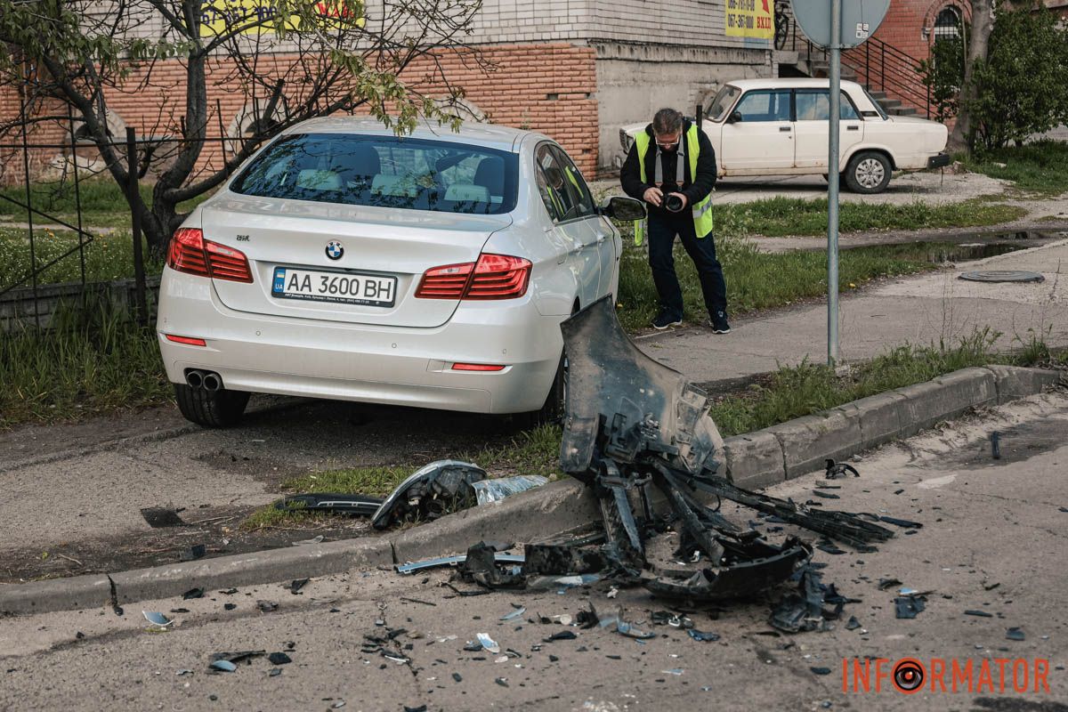 Предварительно, BMW ехал по Янтарной со стороны Калиновой