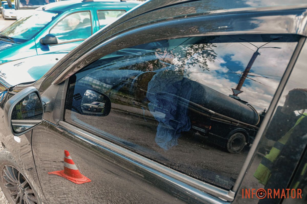 Renault двигался по Старочумацкой со стороны Слобожанского проспекта