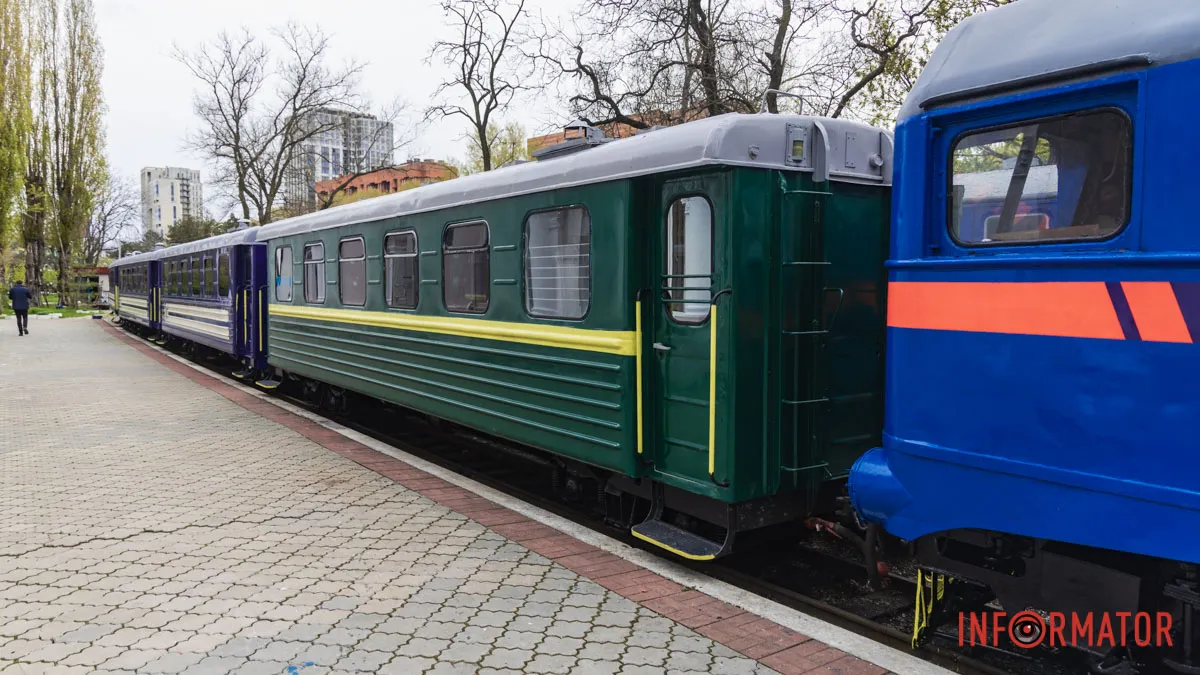 В парку Глоби у Дніпрі готуються до старту нового сезону дитячої залізниці: коли вона запрацює