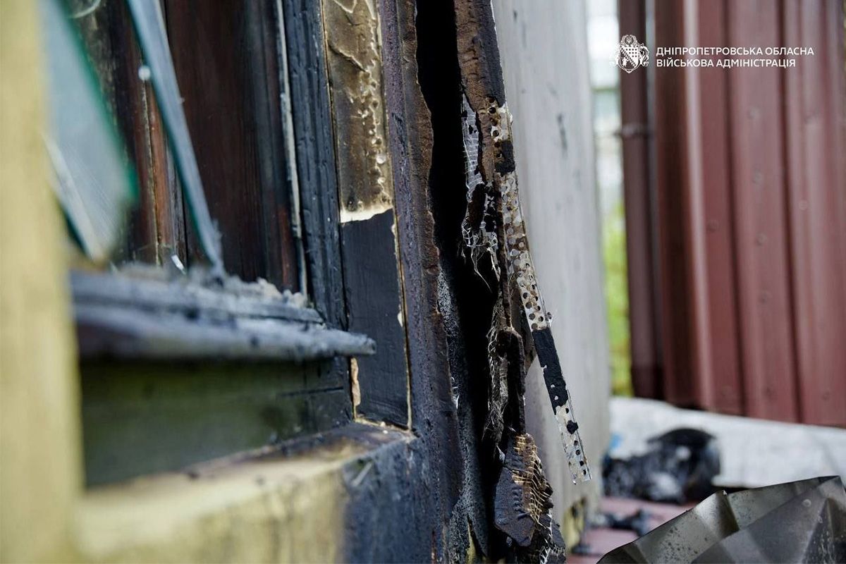 В Днепре из-за вражеской атаки есть разрушение: фото с места 6