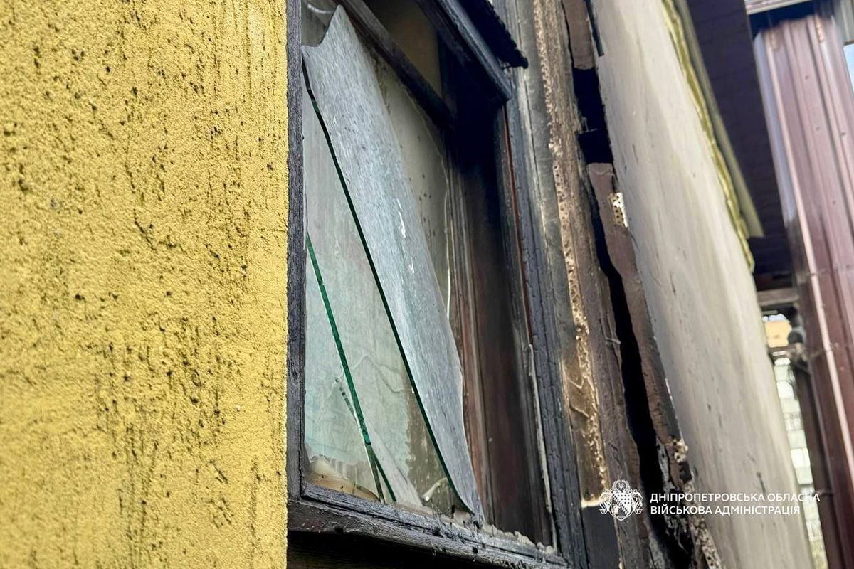 В Днепре из-за вражеской атаки есть разрушение: фото с места 4