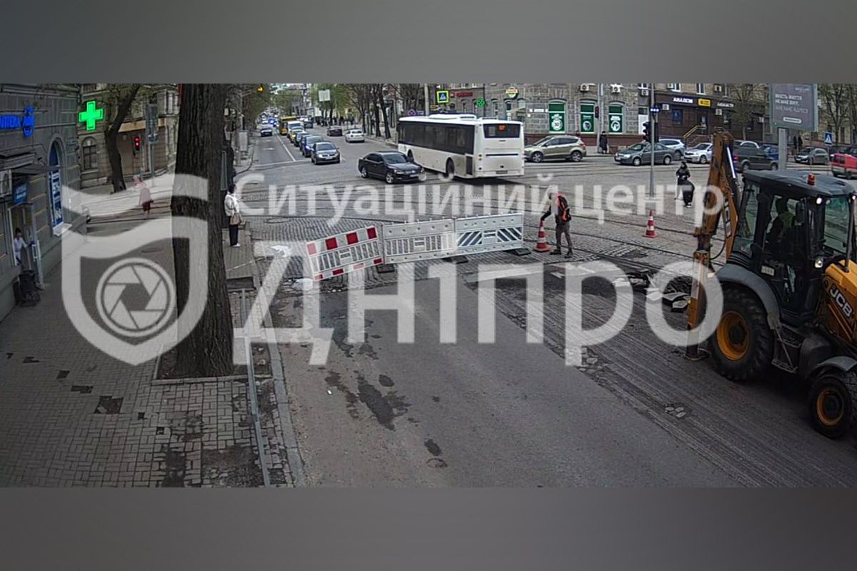 В Днепре на проспекте Науки сузили движение: где возможны пробки.