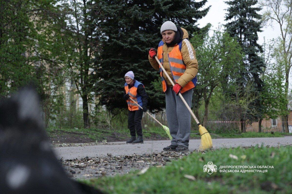 Ранковий ворожий удар по Дніпру: фото наслідків 6
