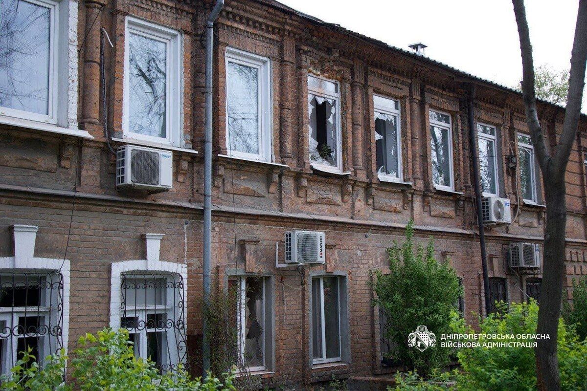 Ранковий ворожий удар по Дніпру: фото наслідків 5