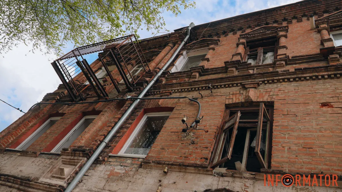 Як Дніпро оговтується після російської атаки 22 квітня: фоторепортаж Інформатора