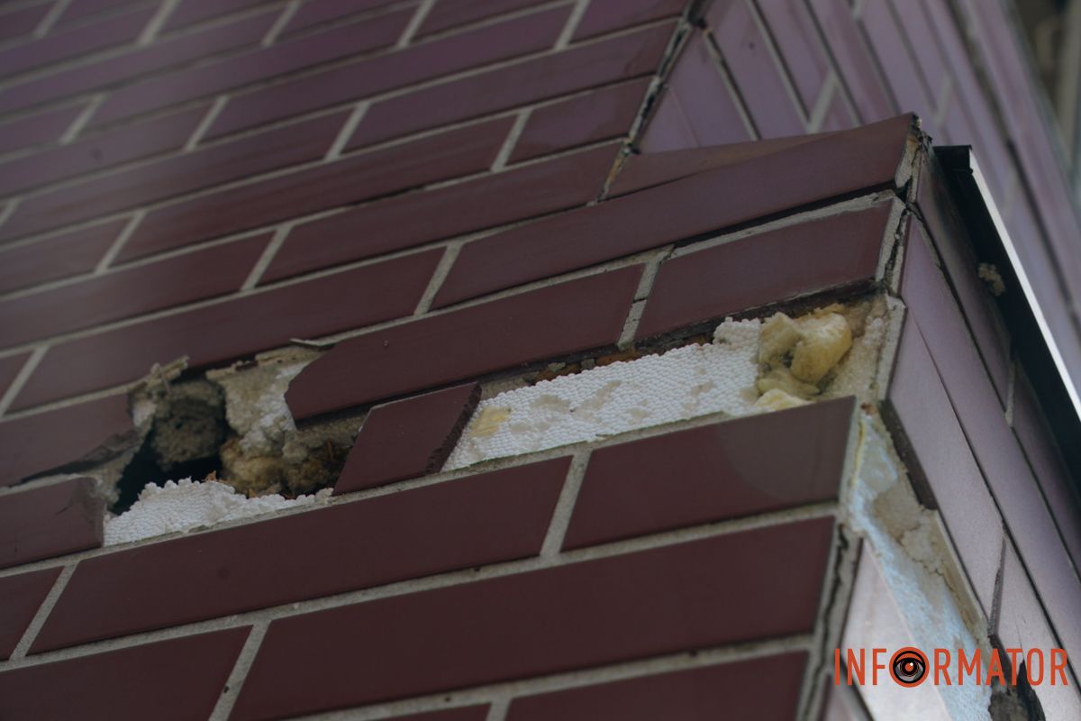 Як Дніпро оговтується після російської атаки 22 квітня: фоторепортаж Інформатора 17