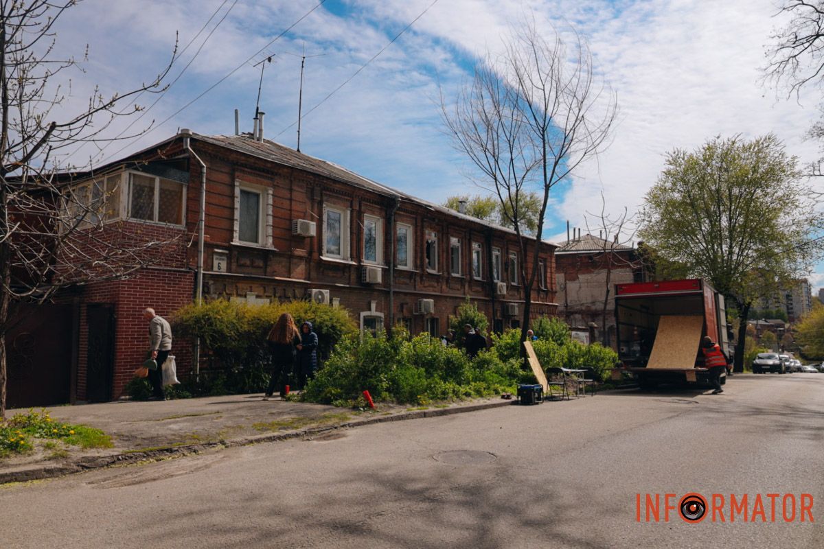 Як Дніпро оговтується після російської атаки 22 квітня: фоторепортаж Інформатора 22