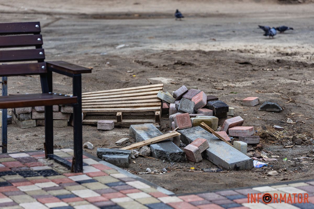 Как выглядит детская площадка на Калиновой в Днепре почти за 3 миллиона бюджетных гривен 1