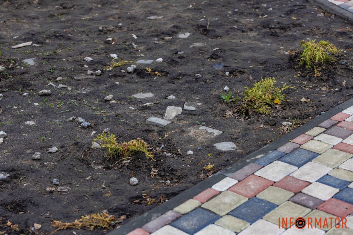 Как выглядит детская площадка на Калиновой в Днепре почти за 3 миллиона бюджетных гривен 13