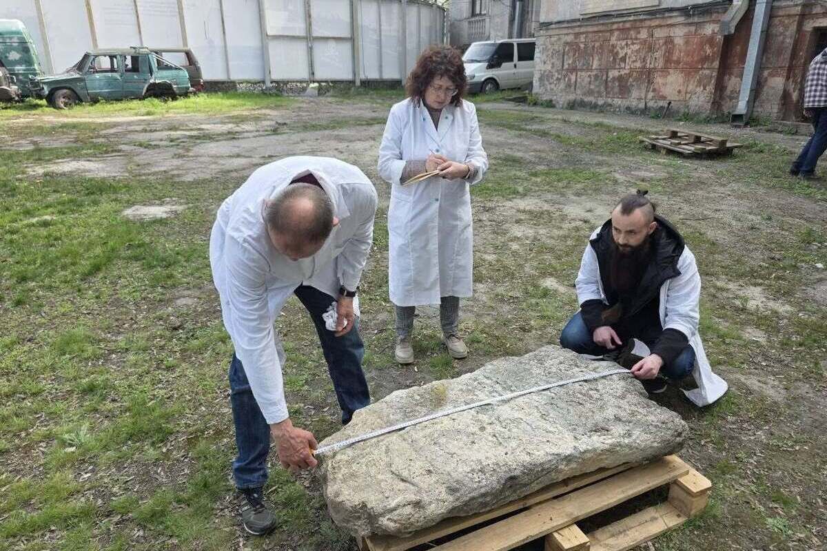 Так, з 39 оглянутих пам’яток майже кожна потребує фахової реставрації