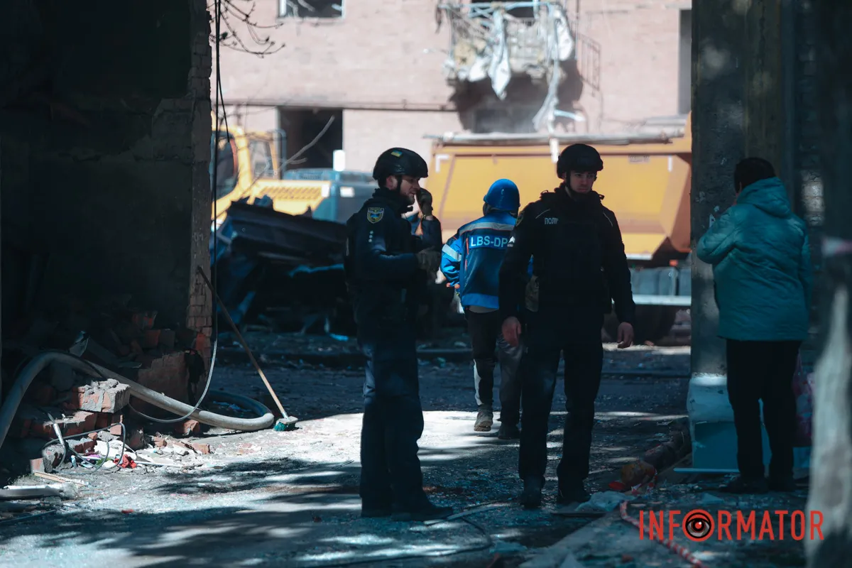 Комбінована атака на Дніпро 25 квітня: фото з місць атак 129
