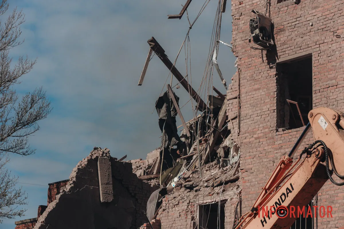 Комбінована атака на Дніпро 25 квітня: фото з місць атак 112