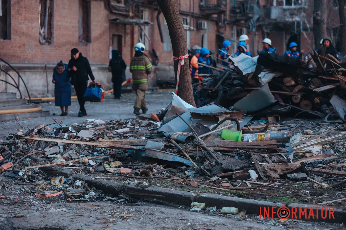 Комбінована атака на Дніпро 25 квітня: фото з місць атак 111