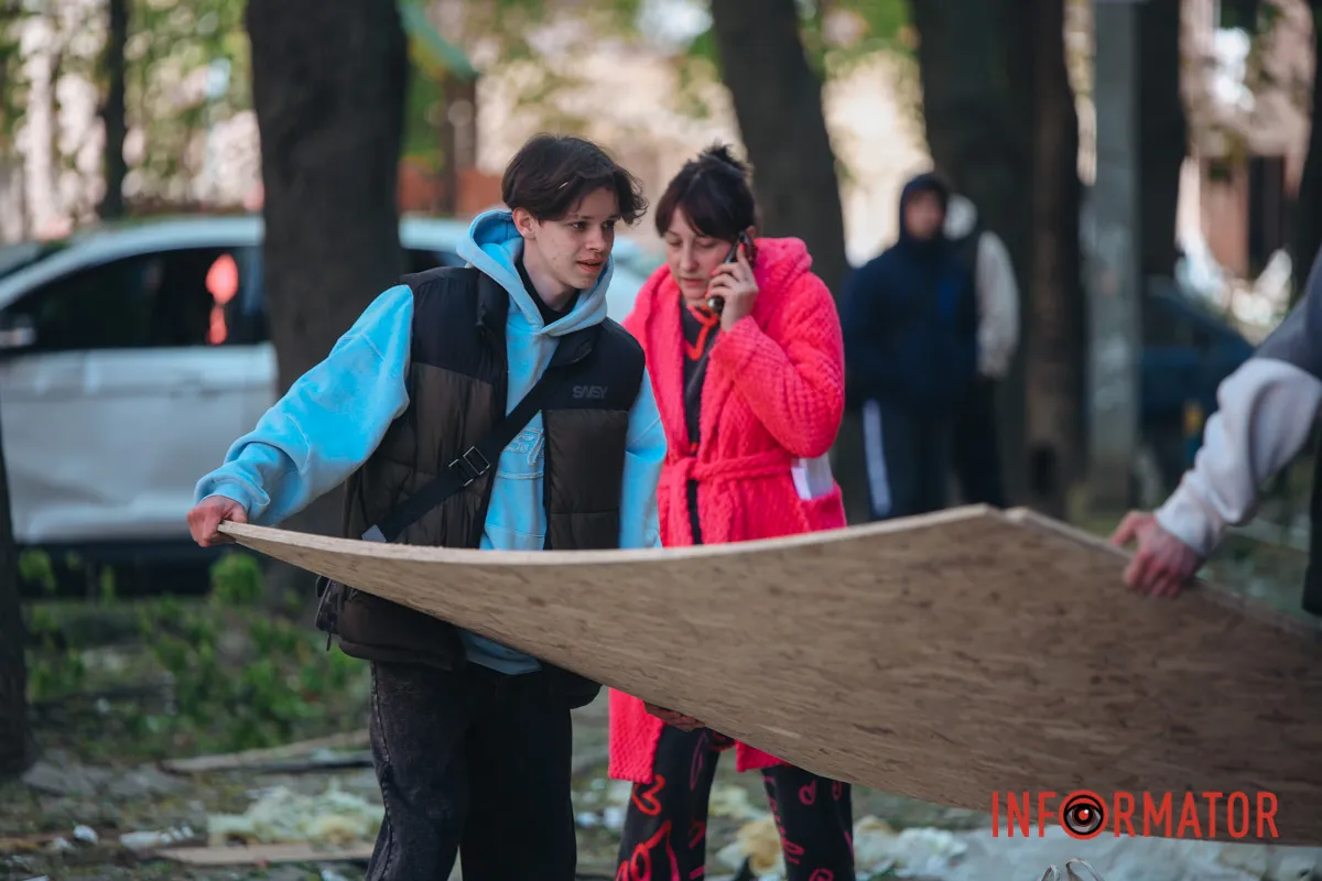 Комбінована атака на Дніпро 25 квітня: фото з місць атак 106