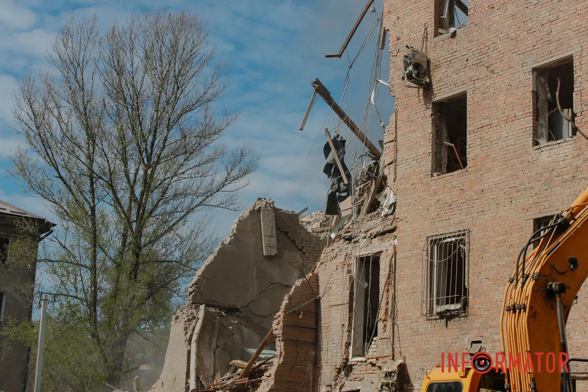 Комбінована атака на Дніпро 25 квітня: фото з місць атак 91