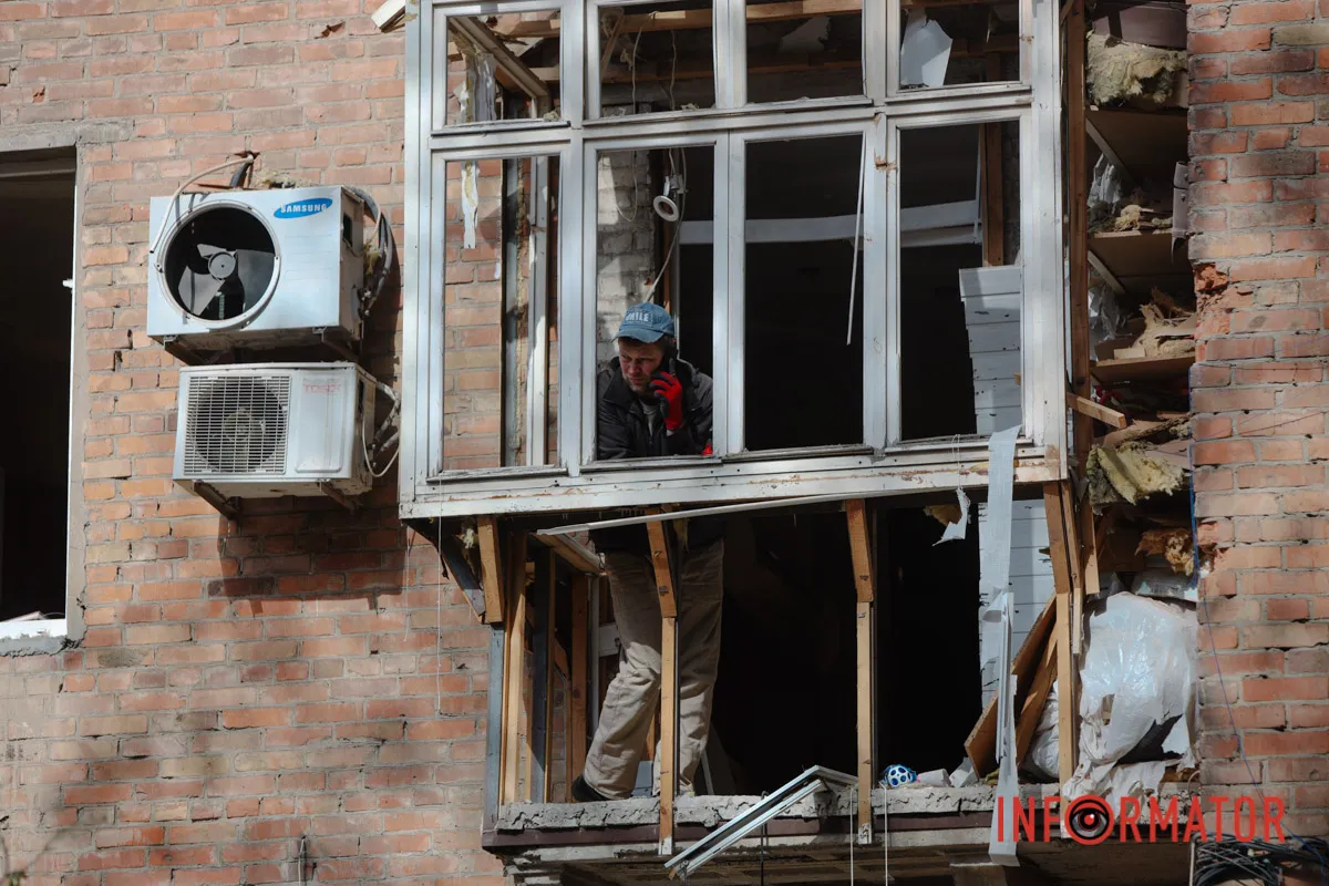 Комбінована атака на Дніпро 25 квітня: фото з місць атак 79