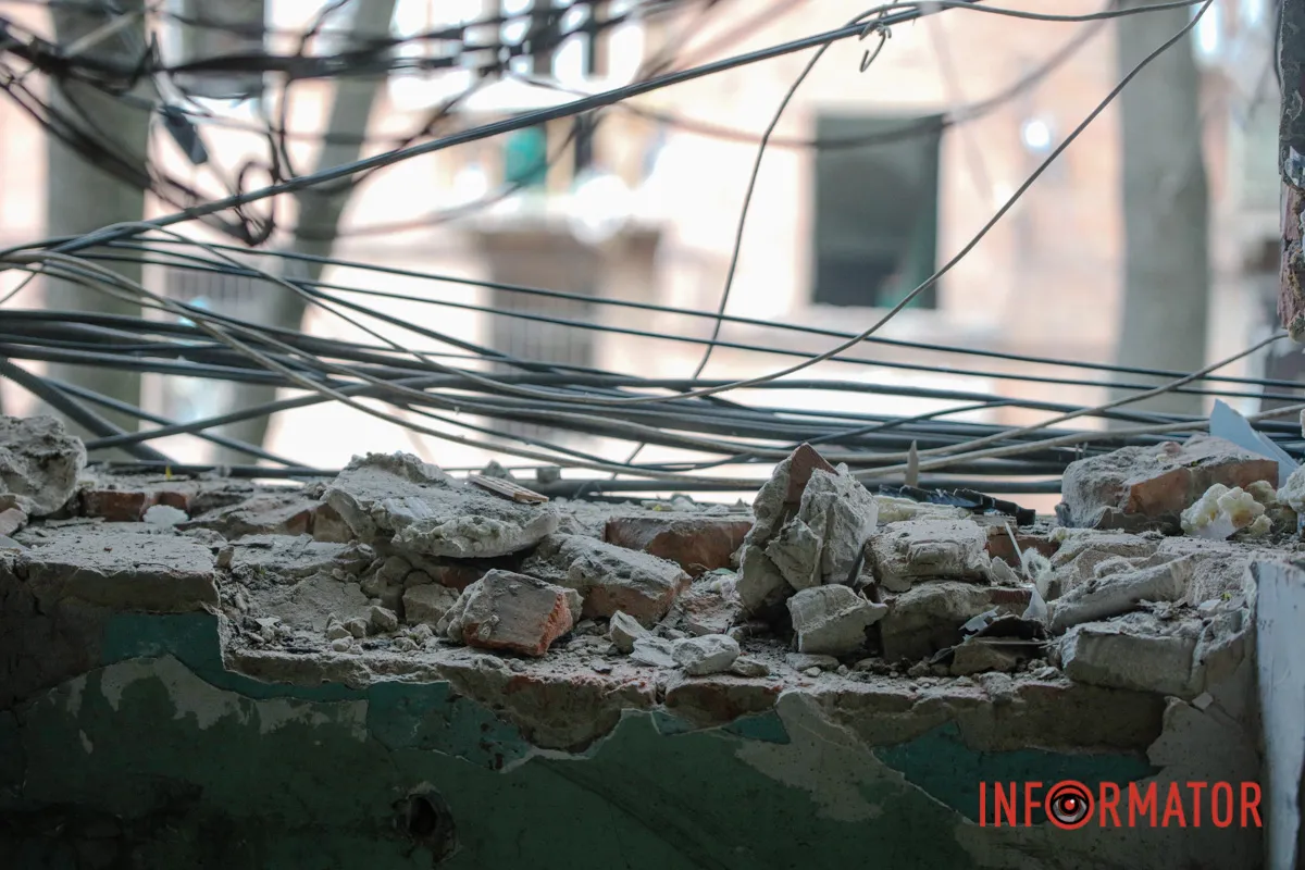 Комбінована атака на Дніпро 25 квітня: фото з місць атак 40