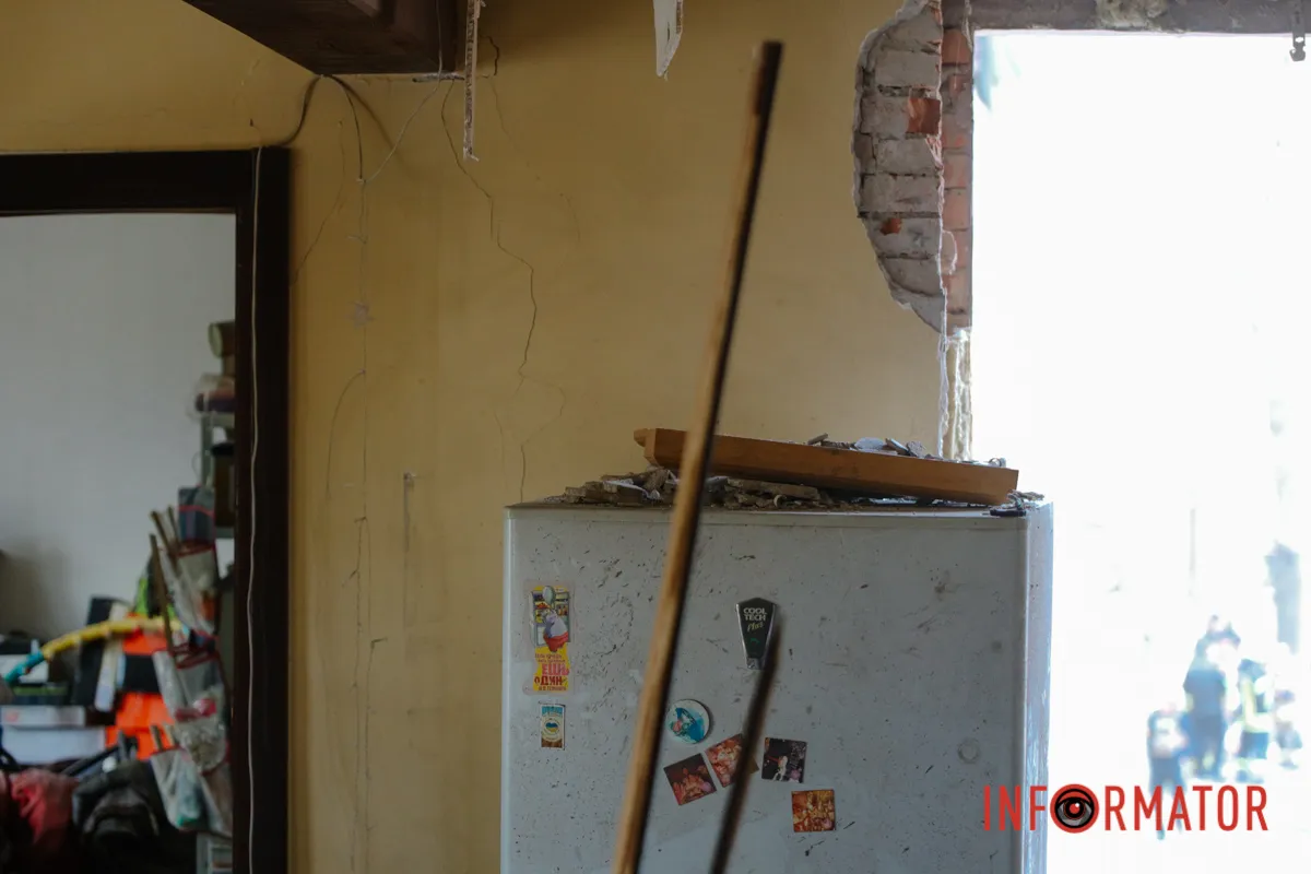 Комбінована атака на Дніпро 25 квітня: фото з місць атак 36