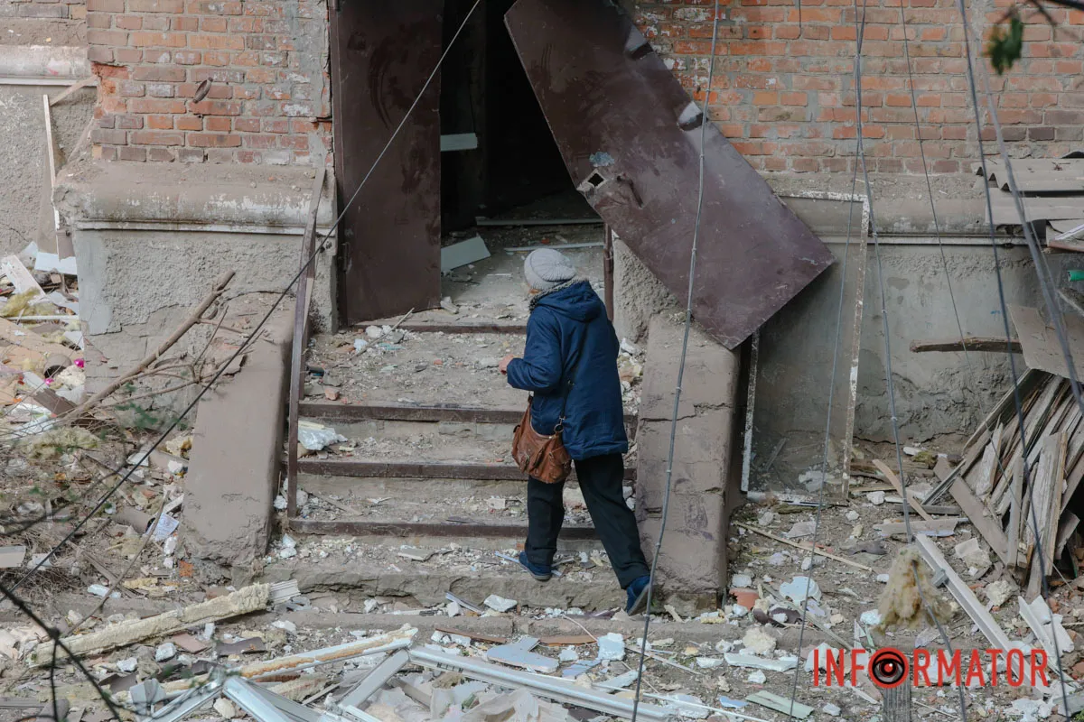 Комбінована атака на Дніпро 25 квітня: фото з місць атак 33