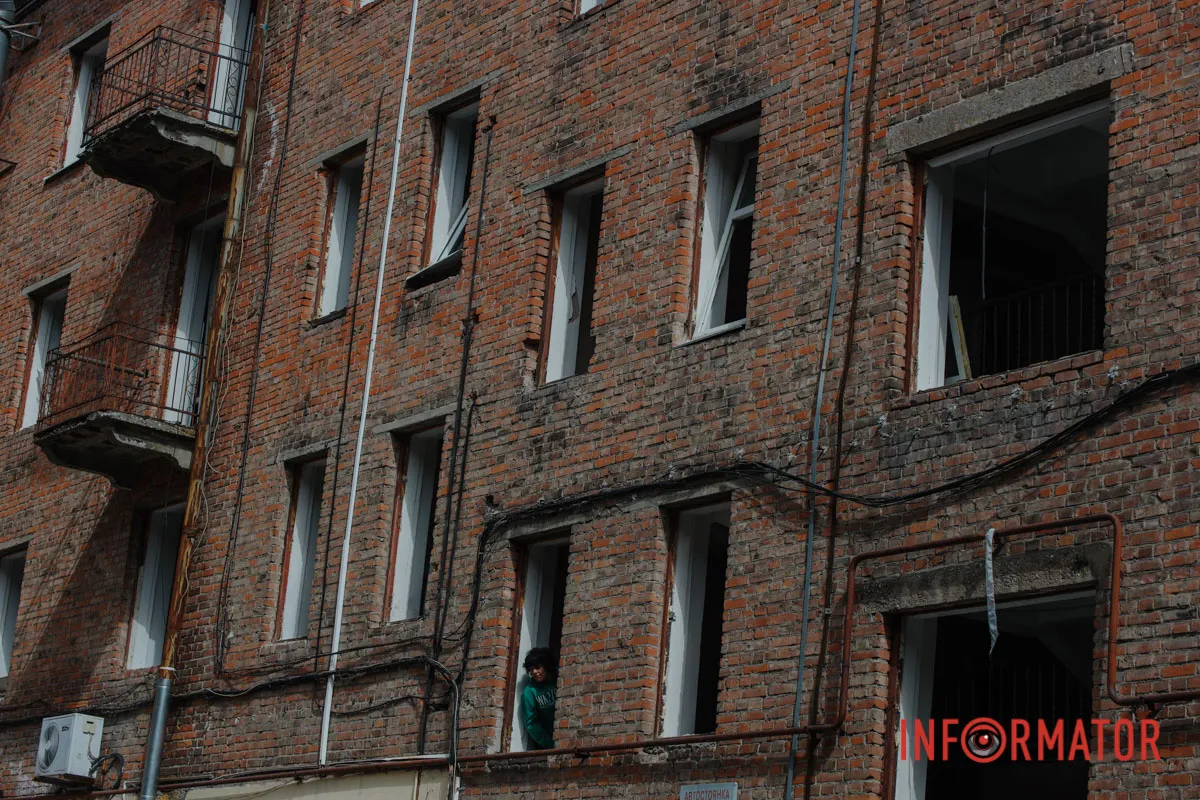 Комбінована атака на Дніпро 25 квітня: фото з місць атак 32