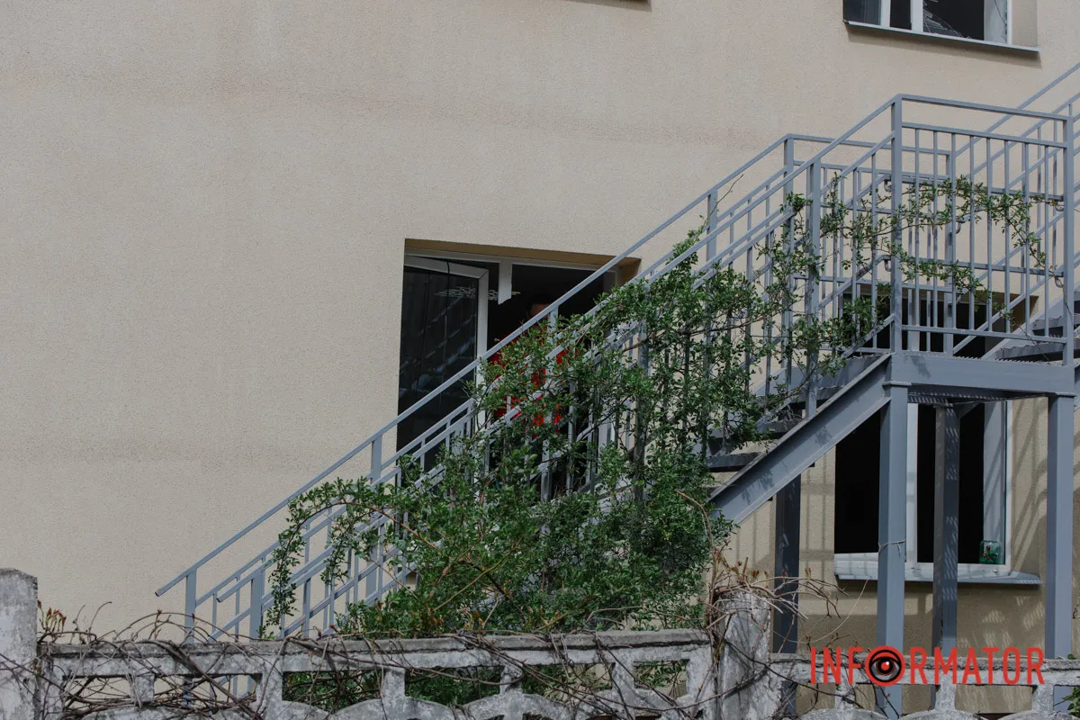 Комбінована атака на Дніпро 25 квітня: фото з місць атак 9