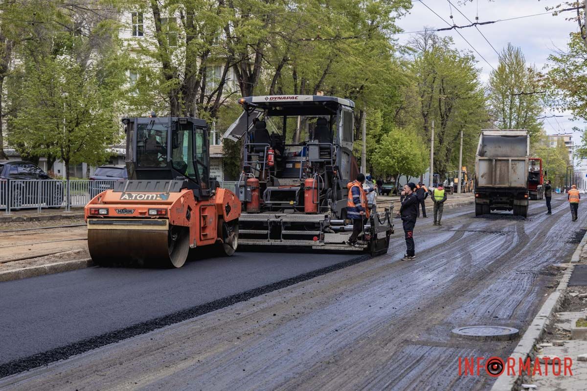 Для відновлення доріг застосовують різні методи залежно від стану покриття