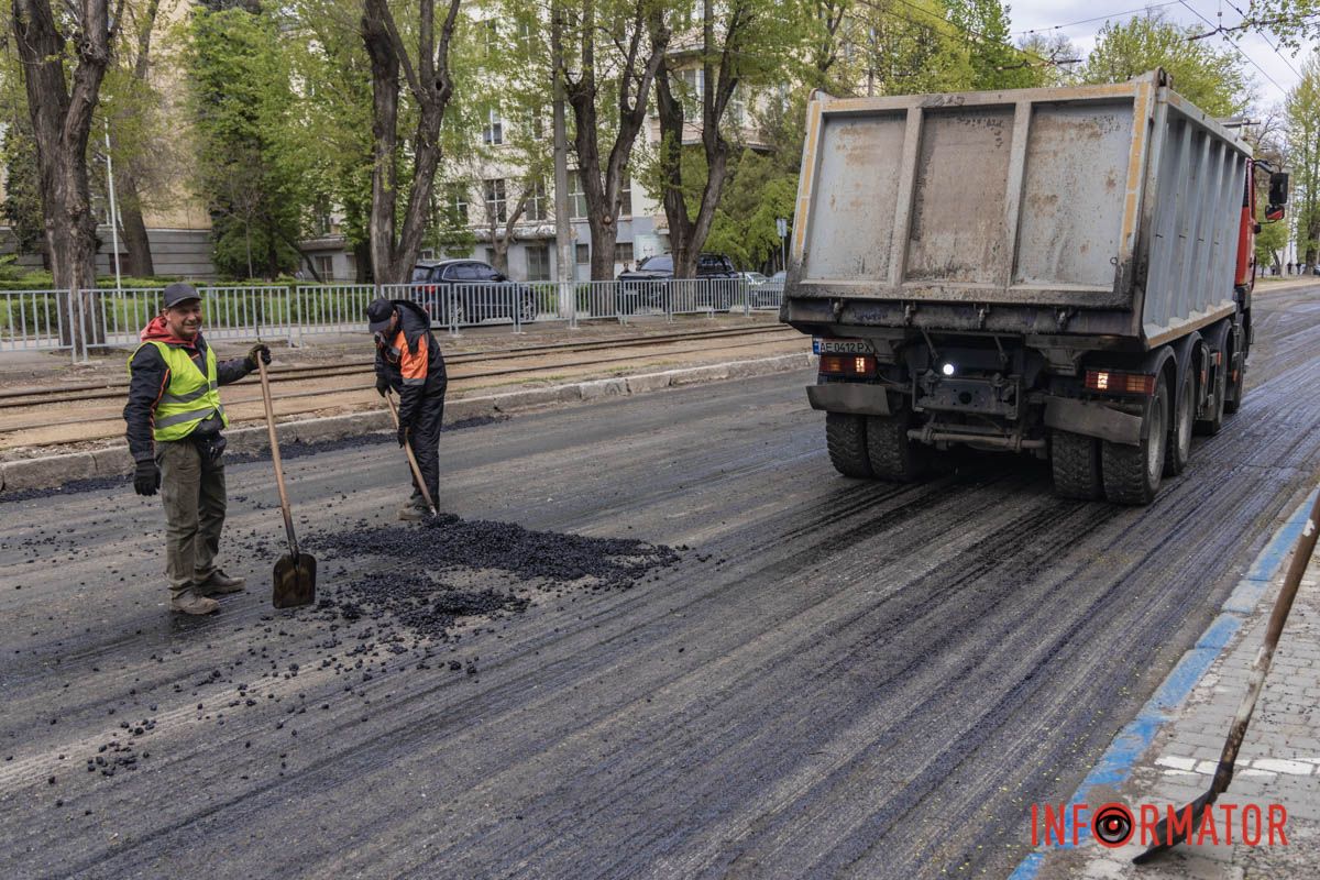 Загалом у місті щодня працюють сім ремонтних бригад