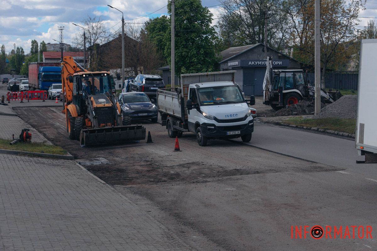 В Днепре на Павлова ремонтируют дорогу: движение затруднено 8