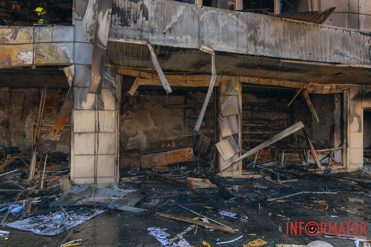 Как Днепровский район приходит в себя после дроновой атаки 30 апреля: фоторепортаж Информатора 15