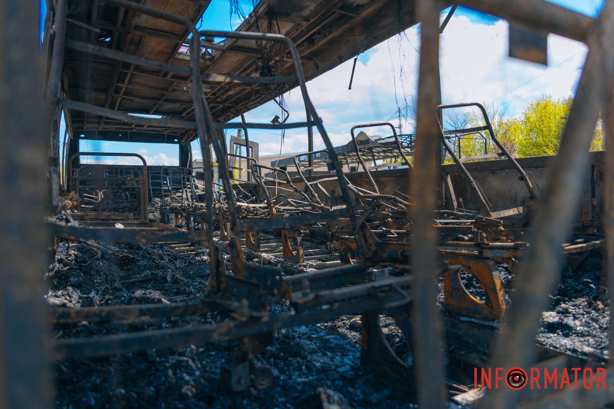 Как Днепровский район приходит в себя после дроновой атаки 30 апреля: фоторепортаж Информатора 28