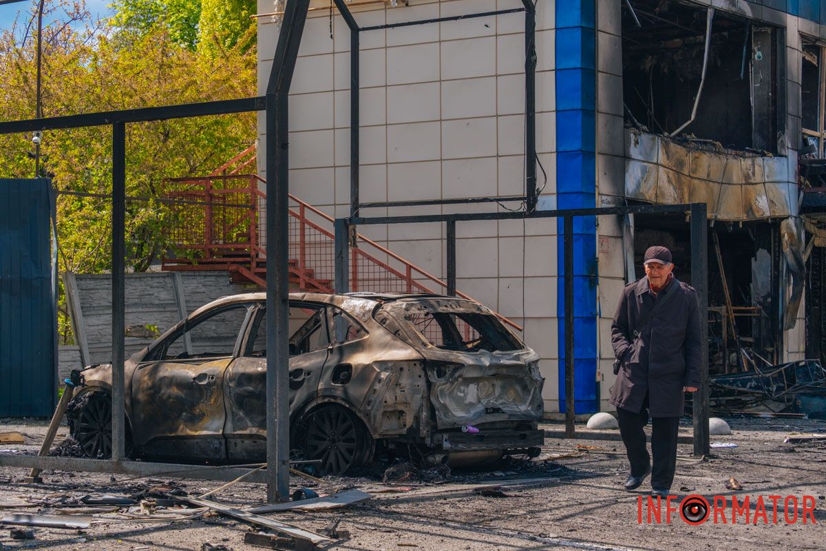 Как Днепровский район приходит в себя после дроновой атаки 30 апреля: фоторепортаж Информатора 26