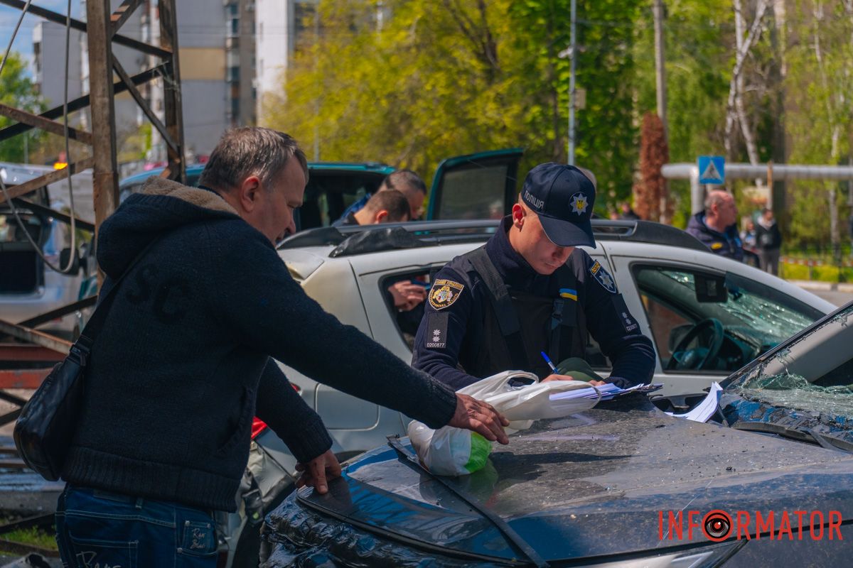 Как Днепровский район приходит в себя после дроновой атаки 30 апреля: фоторепортаж Информатора 22