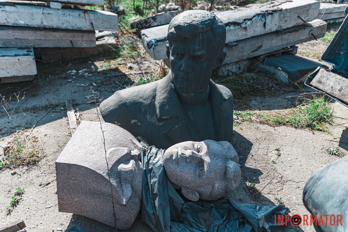 Демонтовані пам'ятники Булигіну та Дубініну