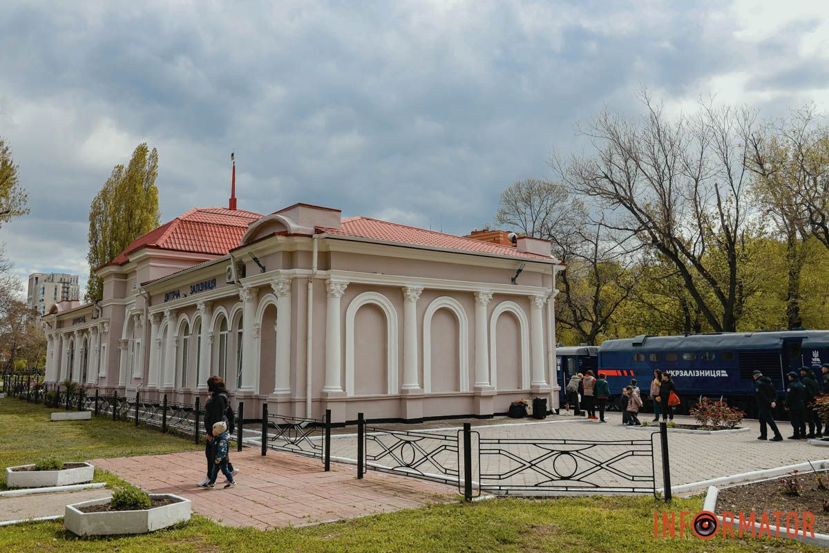 Первые поезда после перерыва отправились в рейс