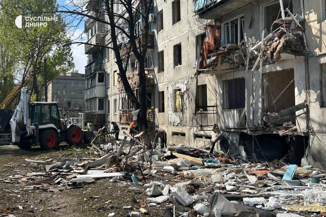 На жаль, постраждали троє людей