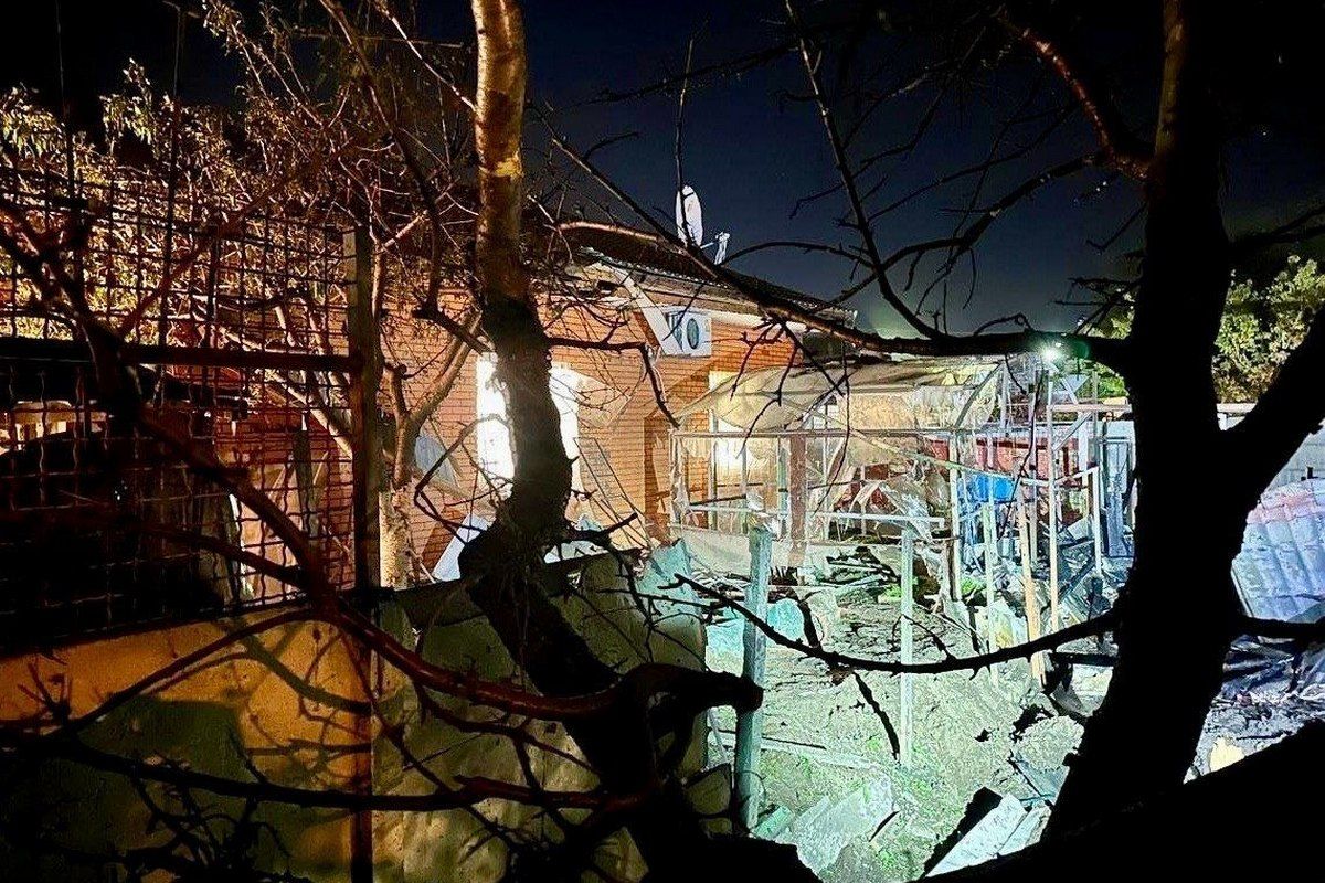 Побиті будинки та об'єкти інфраструктури: що відомо про наслідки ворожої атаки по Дніпру та району 4