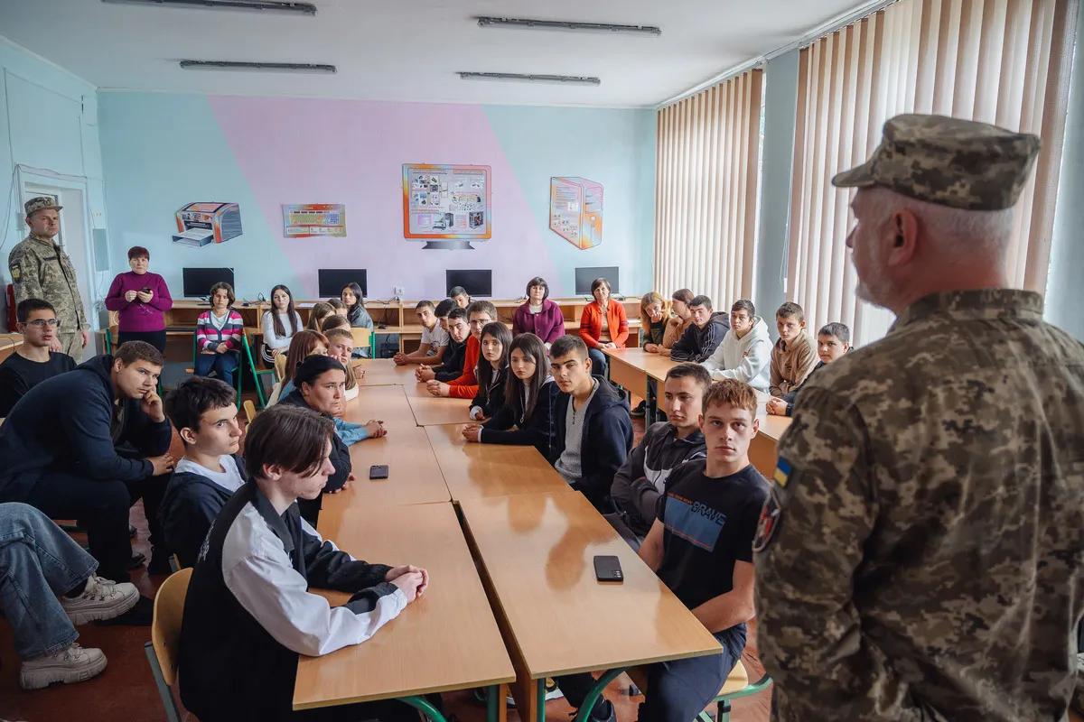 Між армією та людьми: як працює служба цивільно-військового співробітництва 10